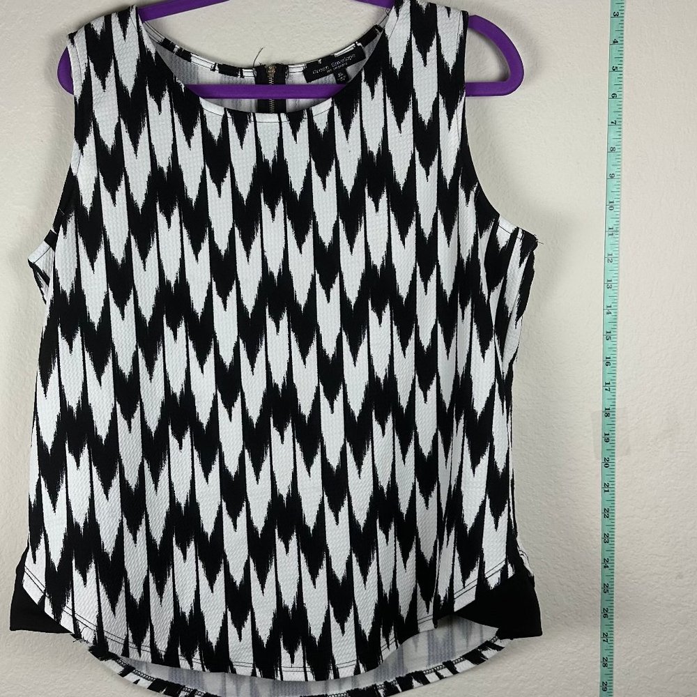 GREEN ENVELOPE SLEEVELESS TOP - Picture 3 of 6